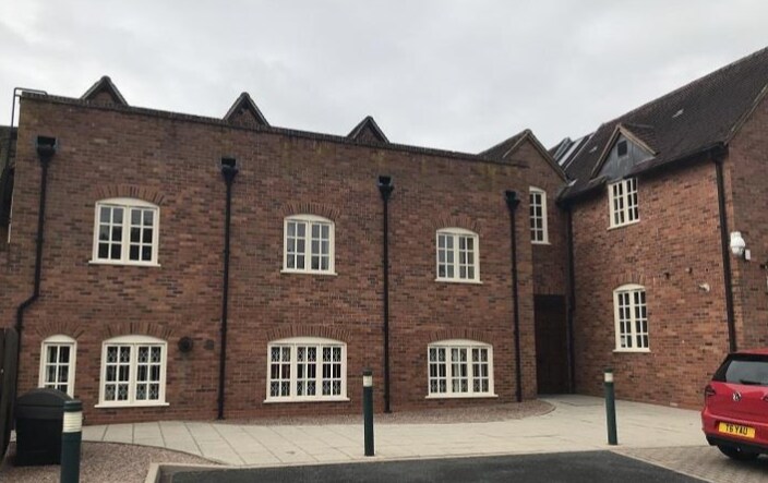 Radford Rd, Alvechurch en alquiler - Foto del edificio - Imagen 2 de 4