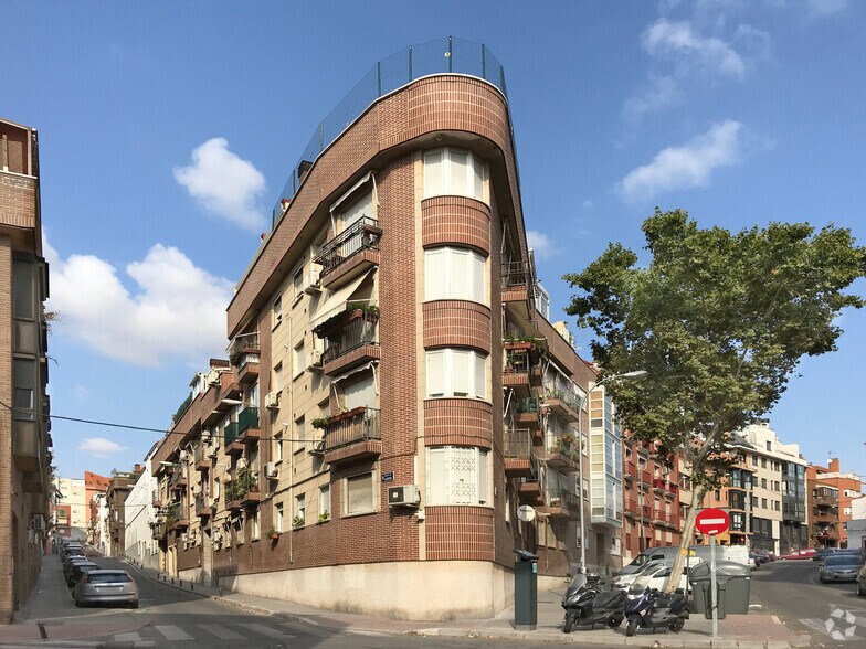 Calle De Las Almortas, 16, Madrid, Madrid en venta - Foto del edificio - Imagen 2 de 2