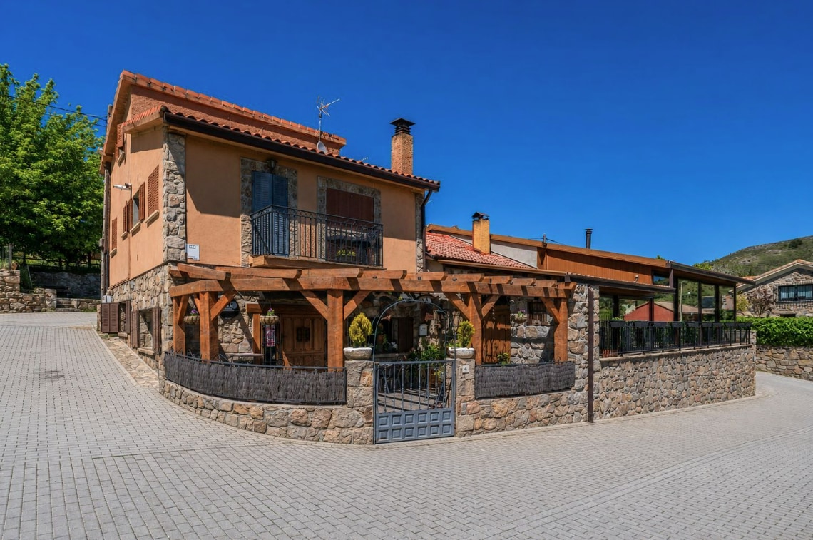 Local en Santa María de la Alameda, Madrid en venta Foto del edificio- Imagen 1 de 16