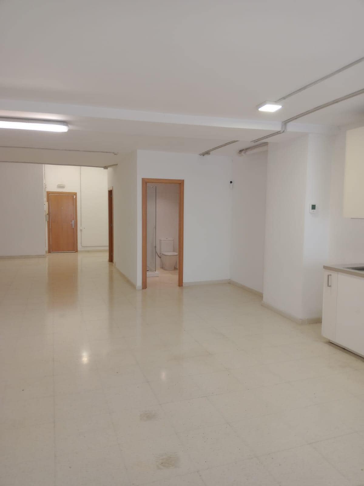Oficina/Local en Badalona, Barcelona en alquiler Foto del interior- Imagen 1 de 6