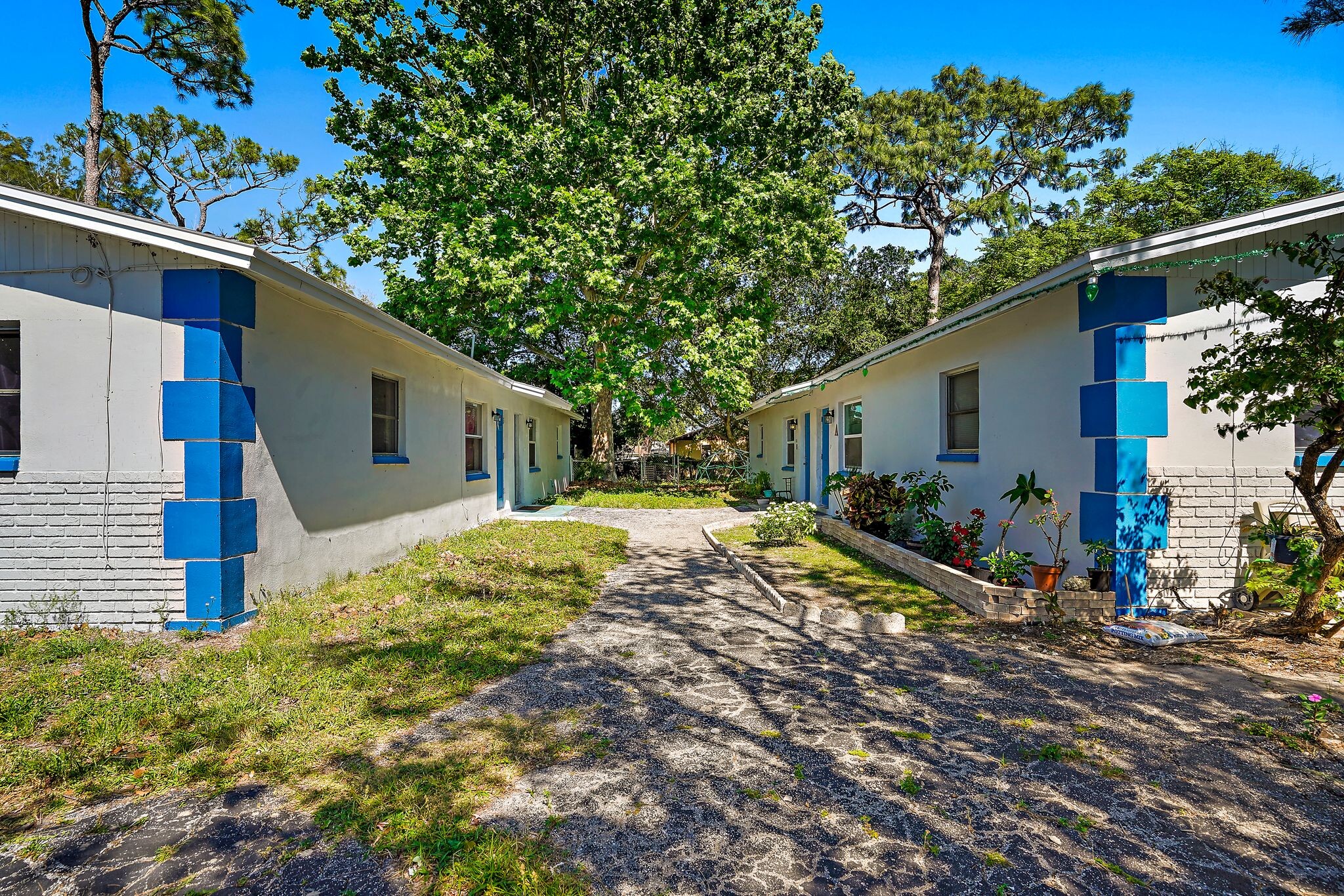 Tampa Bay 8 duplex Portfolio / 16 units cartera de 8 inmuebles en venta en LoopNet.es Foto del edificio- Imagen 1 de 15