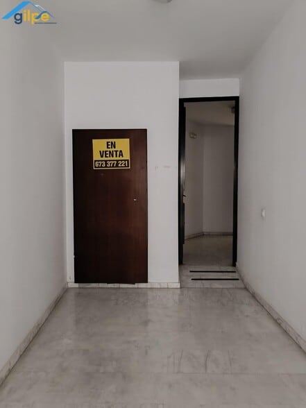 Local en Morón de la Frontera, Sevilla en venta - Foto del edificio - Imagen 3 de 8