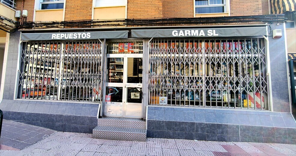 Edificio residencial en Ciudad Real, Ciudad Real en venta - Foto del edificio - Imagen 2 de 6