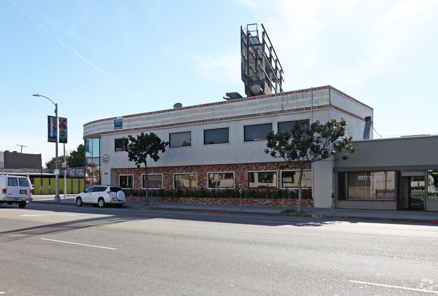 7250 Beverly Blvd, Los Angeles, CA en alquiler - Foto del edificio - Imagen 2 de 3