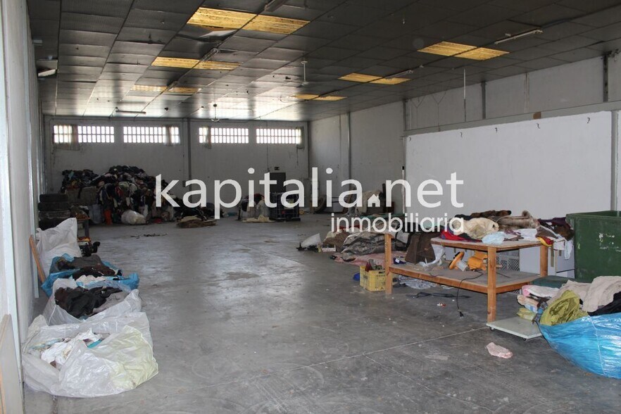 Nave en Ontinyent, Valencia en venta - Foto del edificio - Imagen 2 de 4