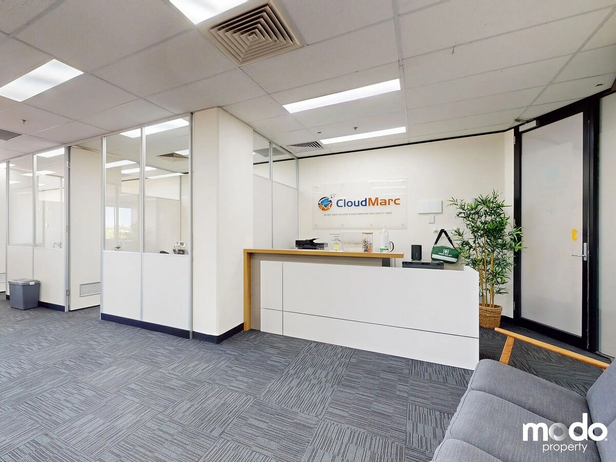 685 Burke Rd, Camberwell, VIC 3124 - Unidad 305-306 - - Foto del interior - Image 1 of 9