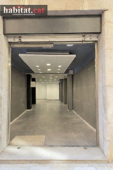 Local en Vilanova i la Geltrú, Barcelona en alquiler - Foto del edificio - Imagen 3 de 4