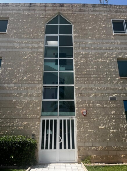 Oficina en Elche, Alicante en alquiler - Foto del edificio - Imagen 1 de 1
