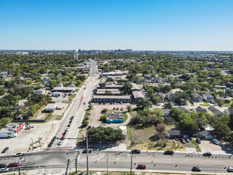 101 W Villa Maria Rd, Bryan, TX en venta - Foto del edificio - Imagen 2 de 5