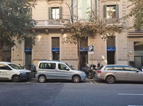 Local en Barcelona, Barcelona en alquiler Foto de la construcción- Imagen 2 de 7