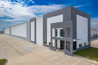 The Uplands Twinwood Distribution Center - Inmueble