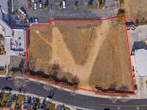 23575 Sunnymead Ranch Pky, Moreno Valley, CA en alquiler Foto del edificio- Imagen 2 de 7