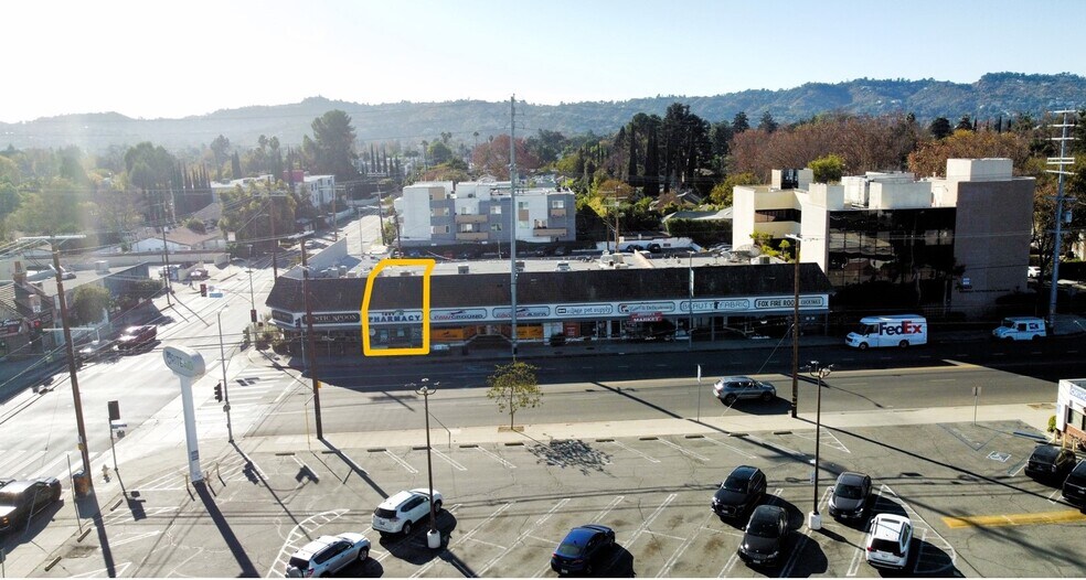 12500-12516 Magnolia Blvd, Valley Village, CA en venta - Foto del edificio - Imagen 1 de 1