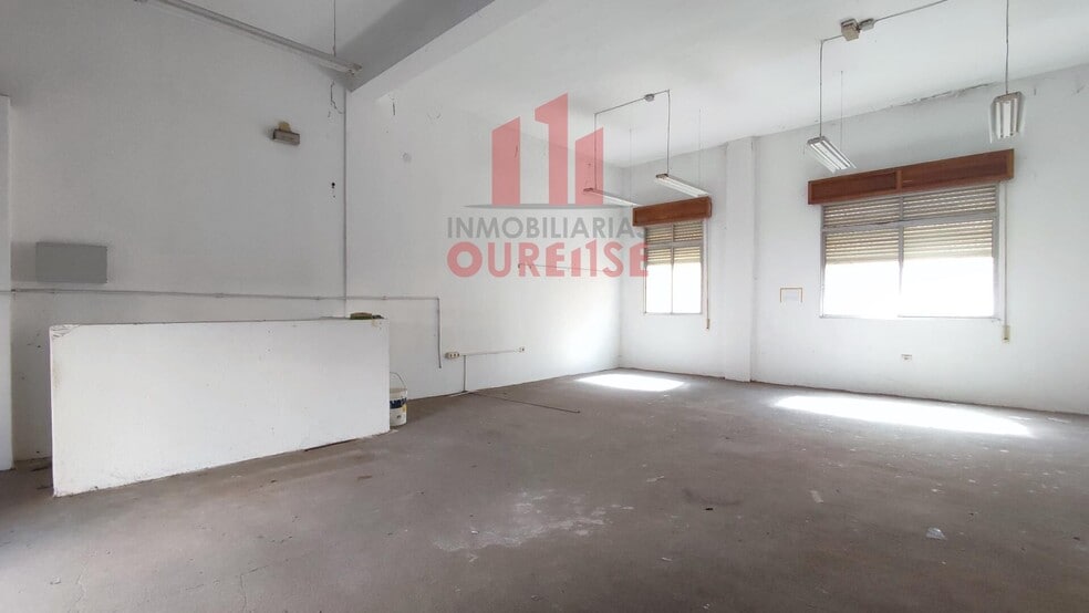 Local en Ourense en venta - Foto del edificio - Imagen 1 de 12