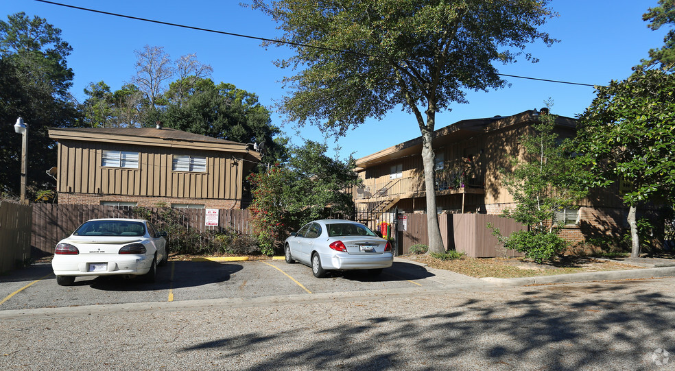 1510 Odd Fellow St, Conroe, TX en venta - Foto principal - Imagen 1 de 6