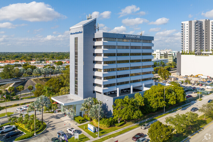 9700 S Dixie Hwy, Miami, FL en alquiler - Foto del edificio - Imagen 2 de 5