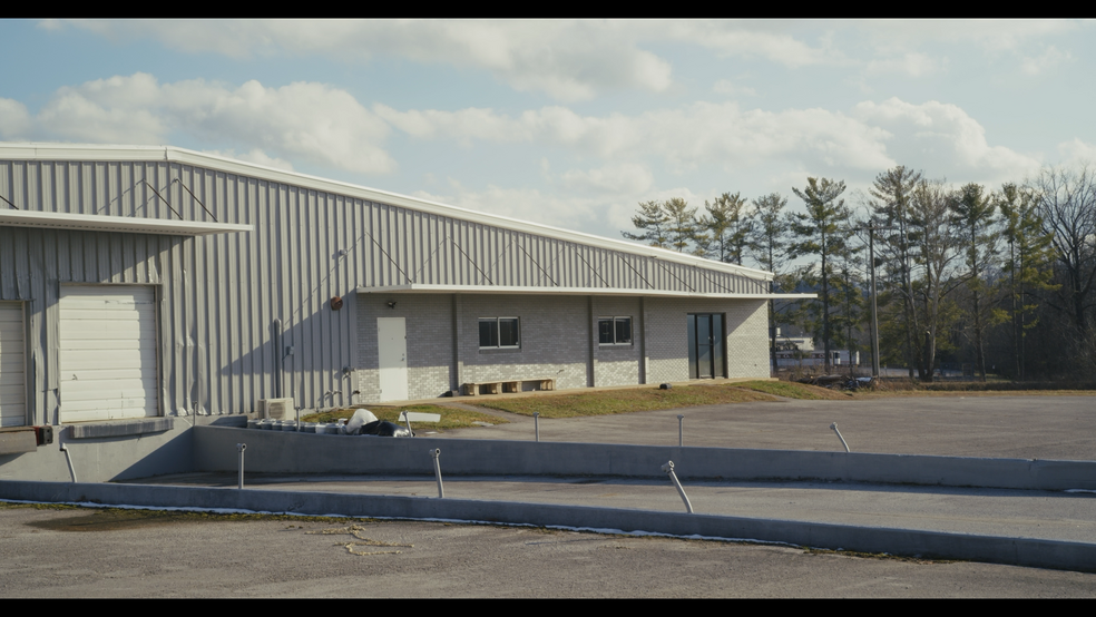 167 Industrial Park Cir, Livingston, TN en alquiler - Foto del edificio - Imagen 3 de 6