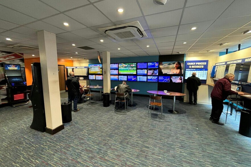 3-5 Main St, Wishaw en venta - Foto del interior - Imagen 2 de 4