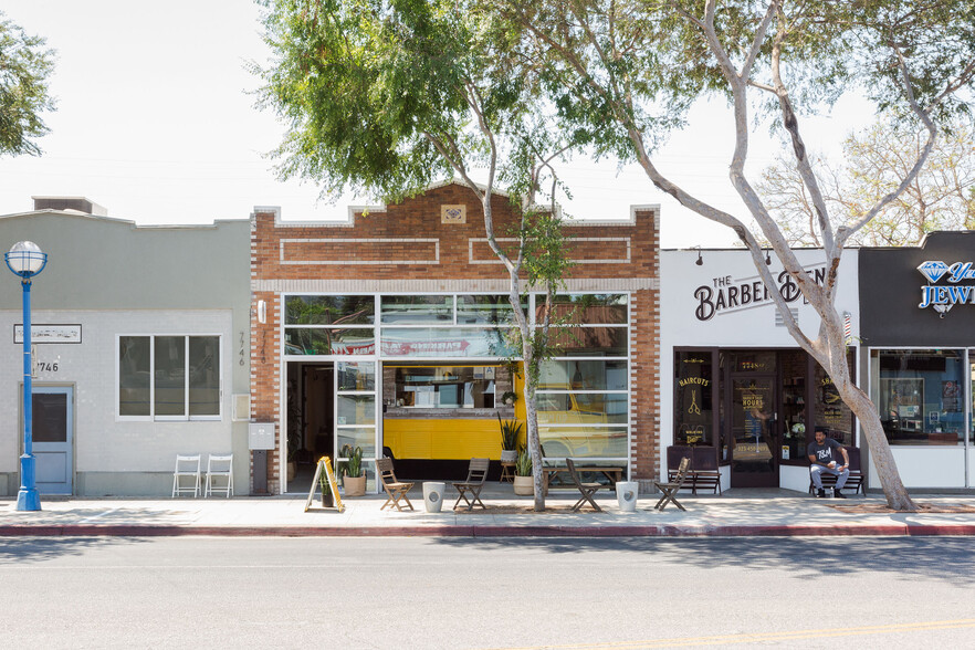 7748 Santa Monica Blvd, West Hollywood, CA en alquiler - Foto del edificio - Imagen 2 de 20