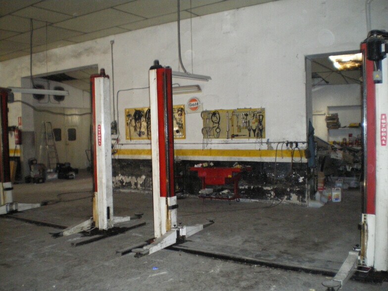 Cartera de 2 inmuebles en venta en LoopNet.es - Foto del edificio - Imagen 3 de 6