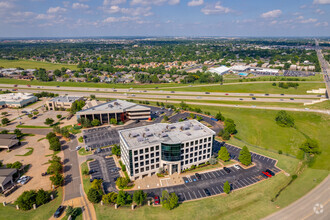 10900 Hefner Pointe Dr, Oklahoma City, OK - vista aérea  vista de mapa - Image1