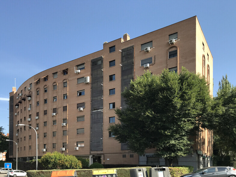 Edificios residenciales en Madrid, MAD en venta - Foto del edificio - Imagen 1 de 1