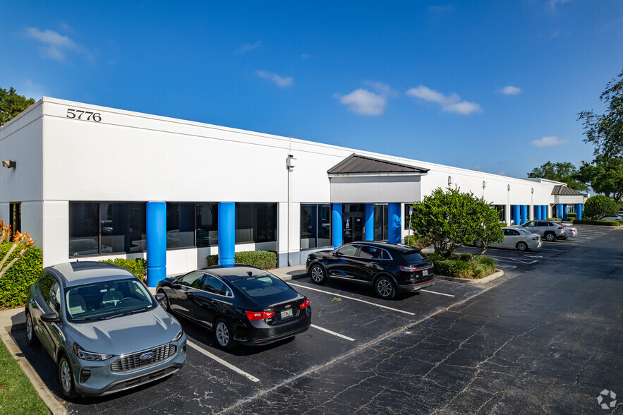 5776 Hoffner Ave, Orlando, FL en alquiler - Foto del edificio - Imagen 1 de 11