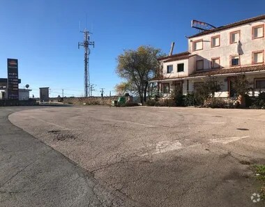 Local en Ledanca, Guadalajara en alquiler - Foto del edificio - Imagen 3 de 3