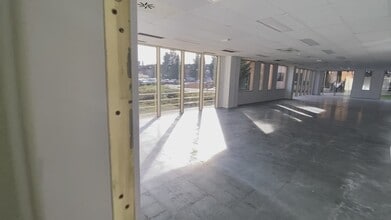 Calle Rozabella, 6, Las Rozas de Madrid, Madrid en alquiler - Vídeo de anuncio comercial 