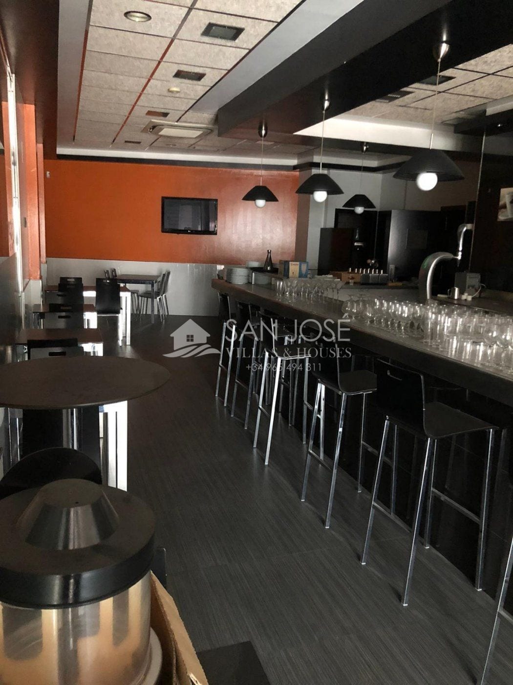 Local en Crevillent, Alicante en venta Foto del edificio- Imagen 1 de 19