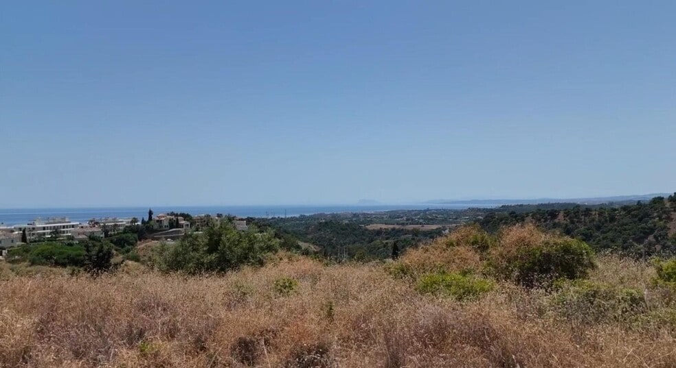 Terreno en Estepona, Málaga en venta - Foto del edificio - Imagen 1 de 6