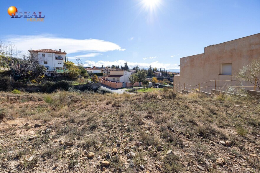 Avenida Príncipe Felipe, 2, Alfacar, Granada en venta - Foto del edificio - Imagen 2 de 15
