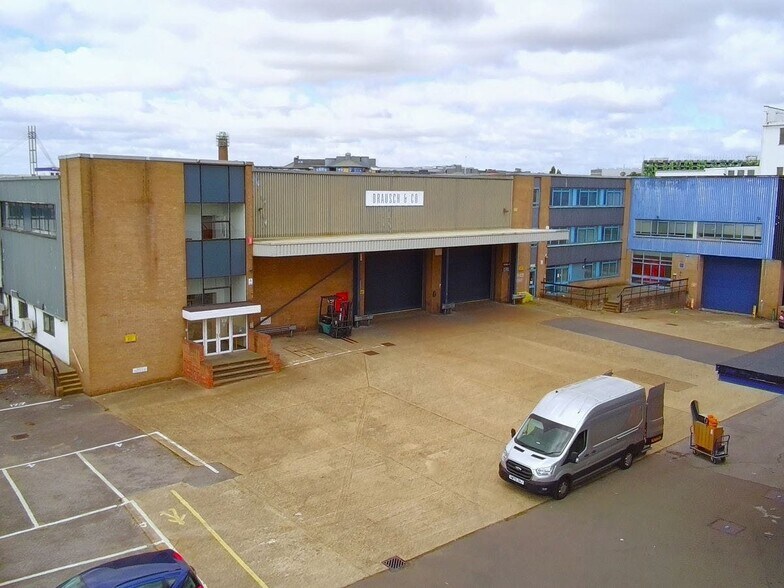 Great West Rd, Brentford en alquiler - Foto del edificio - Imagen 3 de 4