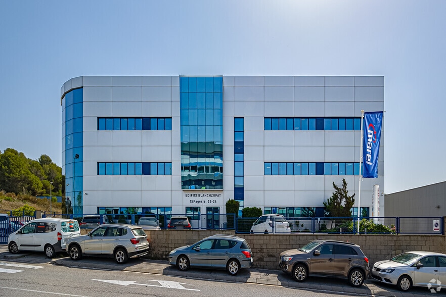 Oficina en Rubí, Barcelona en alquiler - Foto del edificio - Imagen 2 de 5