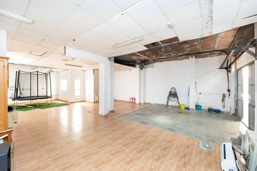Calle Vizcaya, 13, Armilla, Granada en venta - Foto del edificio - Imagen 2 de 19