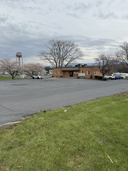 3060 N Valley Pike, Harrisonburg, VA en alquiler - Foto del edificio - Imagen 1 de 9