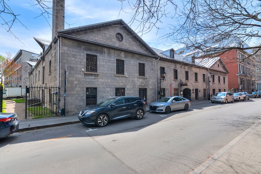 300 Pl D'youville, Montréal, QC en alquiler - Foto del edificio - Imagen 2 de 9