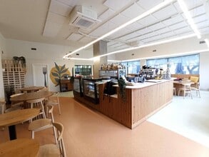 Local en Sant Just Desvern, Barcelona en alquiler Foto del interior- Imagen 2 de 14