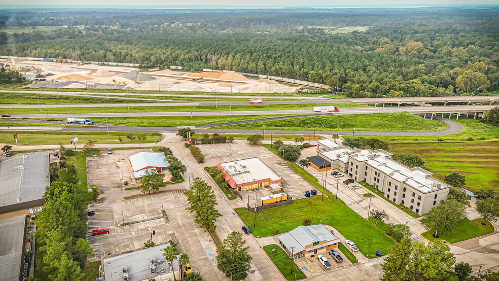 100 Southpoint Loop, Livingston, TX en venta - Vista aérea - Imagen 3 de 19