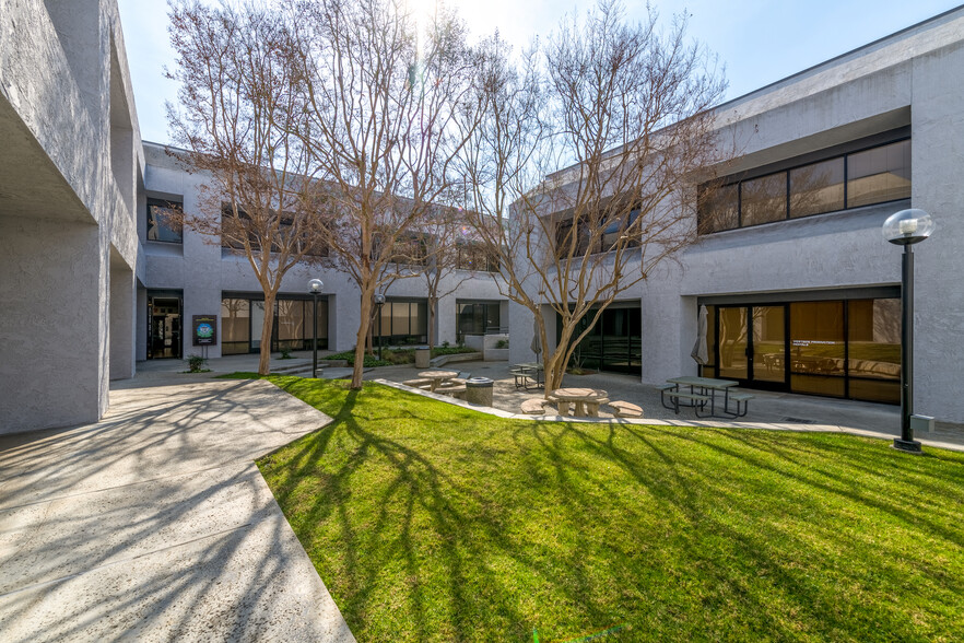 5601 W Slauson Ave, Culver City, CA en alquiler - Foto del edificio - Imagen 1 de 33