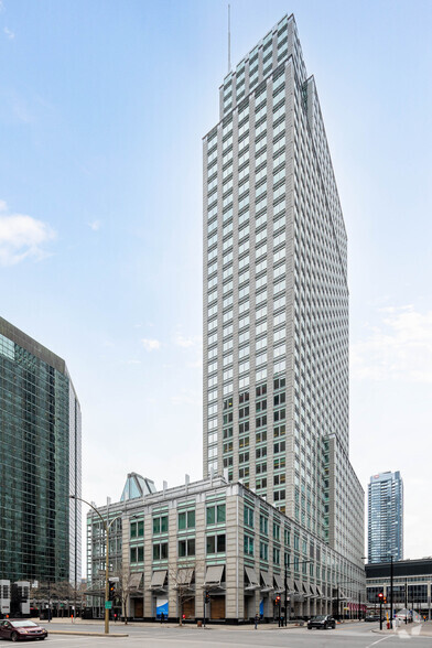 1250 Boul René-Lévesque O, Montréal, QC en alquiler - Foto del edificio - Imagen 2 de 6