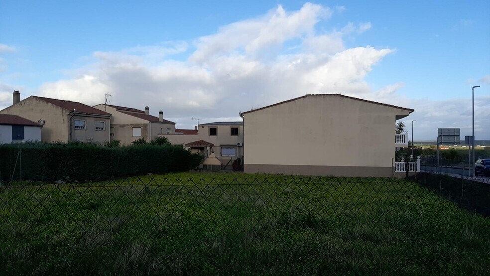 Terreno en Sierra de Fuentes, Cáceres en venta - Foto del edificio - Imagen 2 de 5