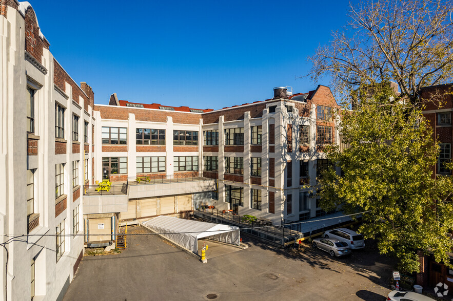 3800 Rue Saint-Patrick, Montréal, QC en alquiler - Foto del edificio - Imagen 2 de 8