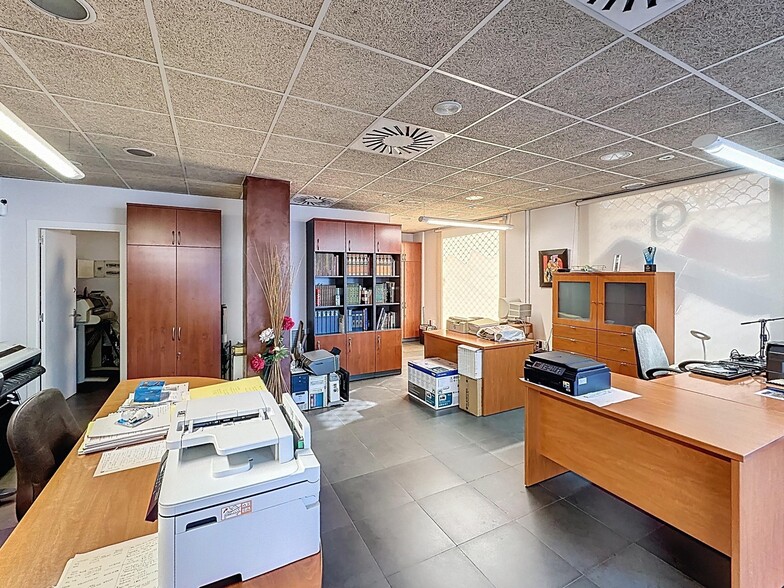 Edificio residencial en Salt, Gerona en venta - Foto del interior - Imagen 3 de 26