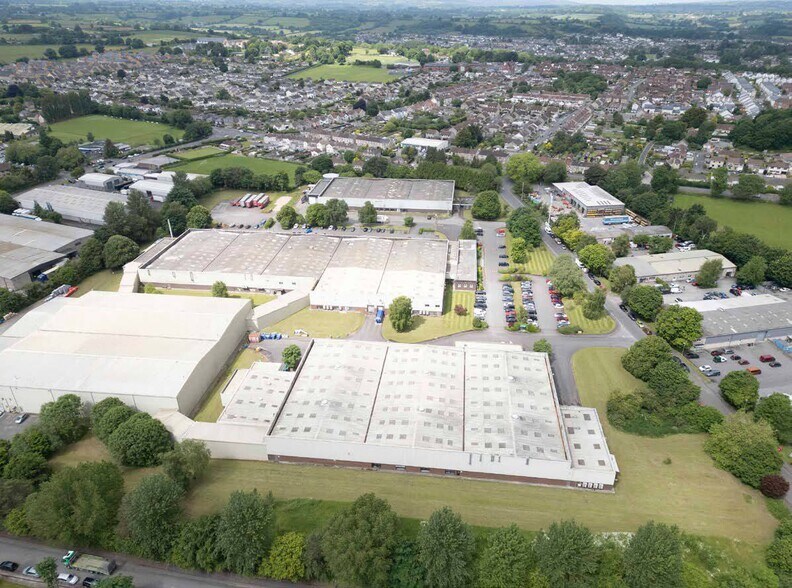 First Ave, Radstock en alquiler - Foto del edificio - Imagen 2 de 3