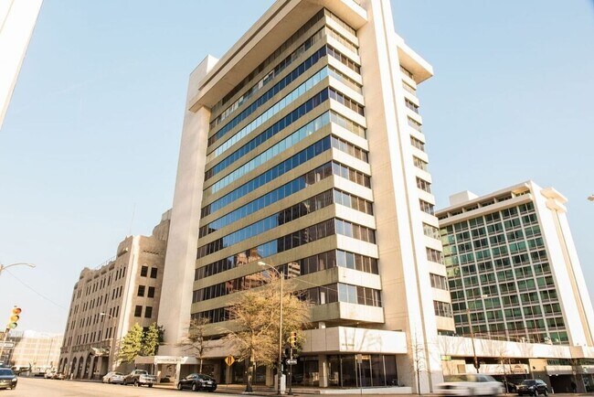 Más detalles de 601 S Boulder Ave, Tulsa, OK - Oficina, local en alquiler