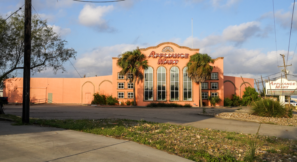 13340 Leopard St, Corpus Christi, TX en venta - Foto del edificio - Imagen 1 de 32