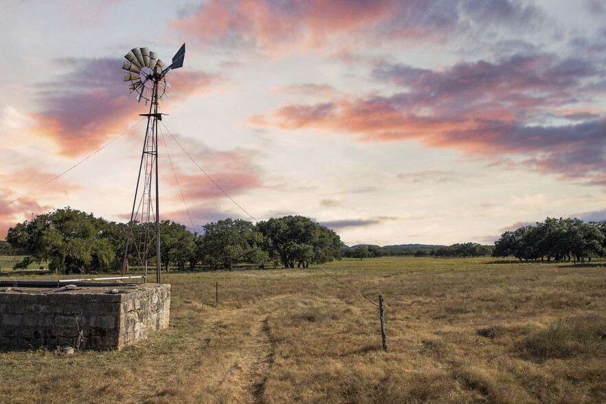 711 Main Street, Johnson City, TX en venta - Otros - Imagen 2 de 40