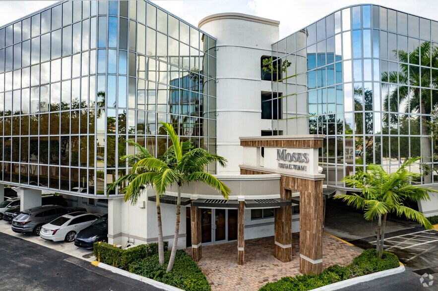 900 N Federal Hwy, Boca Raton, FL en alquiler - Foto del edificio - Imagen 2 de 21