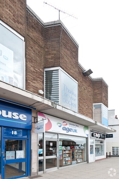 16 The Square, Market Harborough en venta - Foto del edificio - Imagen 3 de 3